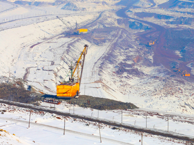Zijin Mining invests in lithium